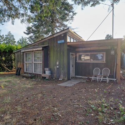 639 S Beach Rd, Point Roberts, WA 98281