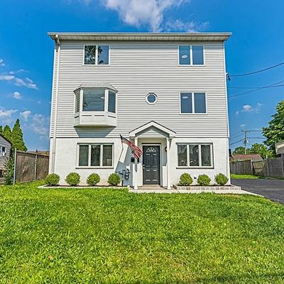 64 Edstan Dr, Moonachie, NJ 07074