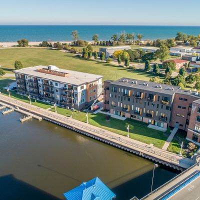 780 S Pier Dr, Unit 306, Sheboygan, WI 53081