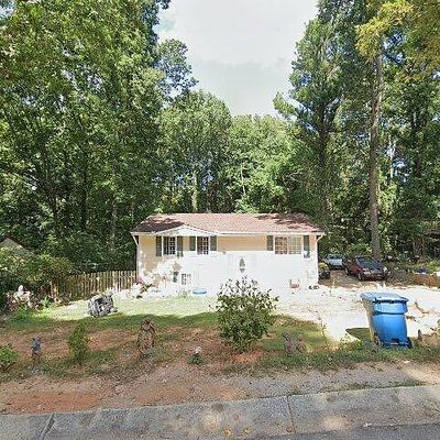 781 Brian Ln, Forest Park, GA 30297