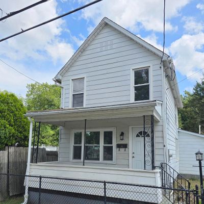 8 Carey St, Ashley, PA 18706