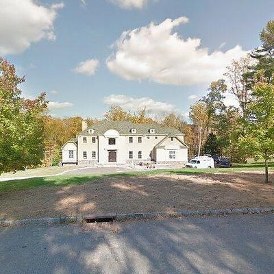 8 Pineview Ln, Boonton, NJ 07005