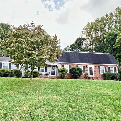 800 Westview Dr, Wilkesboro, NC 28697