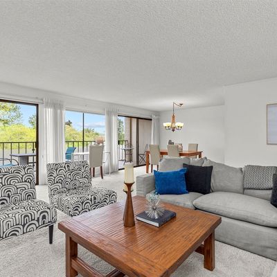 8001 Sand Point Way Ne, Seattle, WA 98115