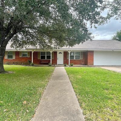 801 Geney St, Brenham, TX 77833