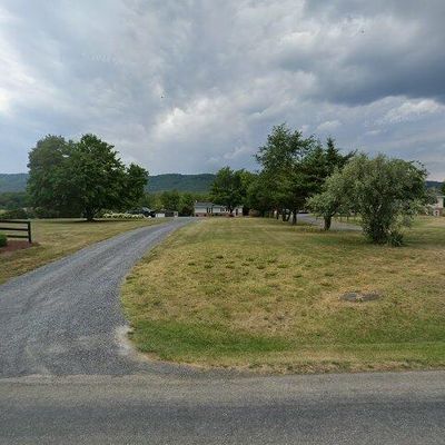 8034 Back Rd, Maurertown, VA 22644