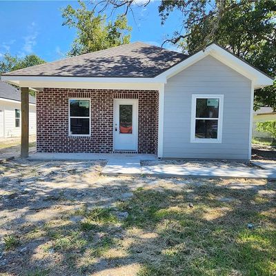 804 S Crocker Street, Sulphur, LA 70663