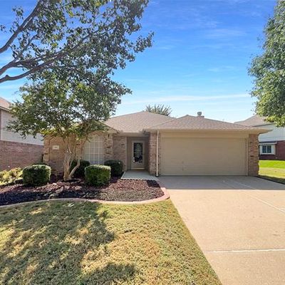 808 Hickory St, Burleson, TX 76028