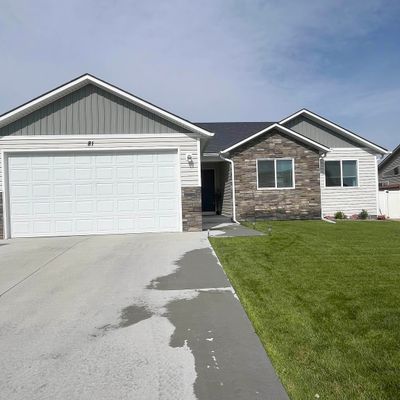 81 27 Th St, Wheatland, WY 82201