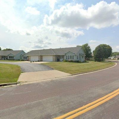 811 Thompson Ave, Worthington, MN 56187