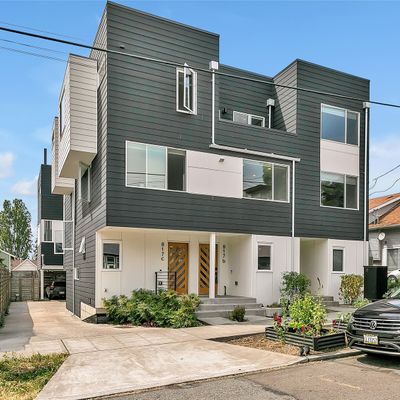 817 24th Avenue S, Seattle, WA 98144