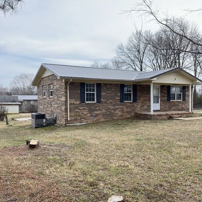 818 Windsor Ave, Lawrenceburg, TN 38464