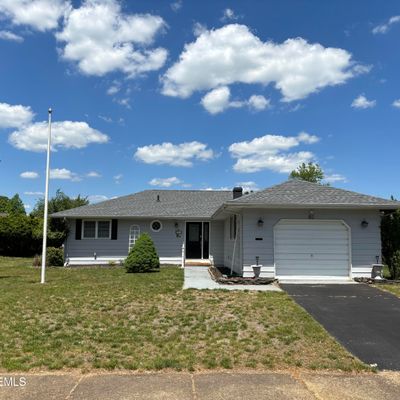 82 Barbados Dr S, Toms River, NJ 08757