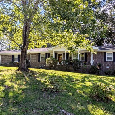 823 Toliver Lake Rd, Manchester, TN 37355