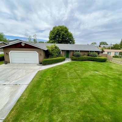 8272 Harrington Ln Ne, Moses Lake, WA 98837