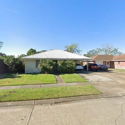 720 Grinell Pl, Gretna, LA 70056