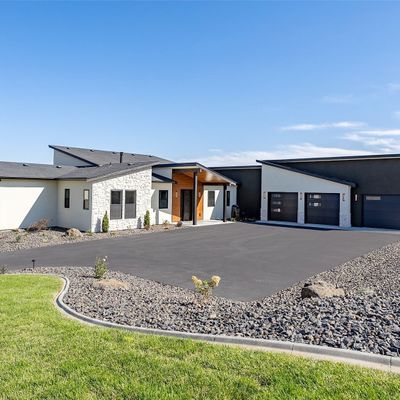 7207 Scenic Vista Court, Yakima, WA 98908