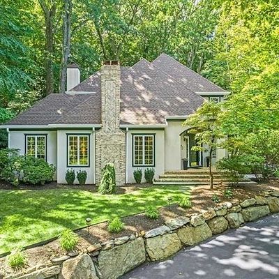 73 Stocker Rd, Essex Fells, NJ 07021