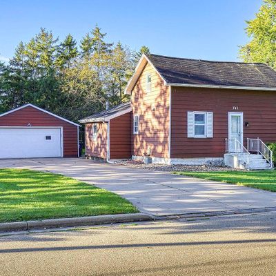 741 Willow St, Winneconne, WI 54986