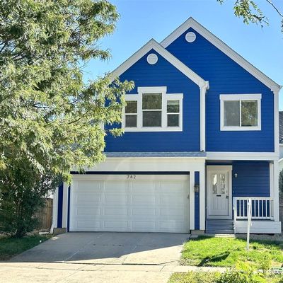 742 Arrowood St, Longmont, CO 80503