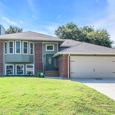 7424 Steward Ln, North Richland Hills, TX 76182