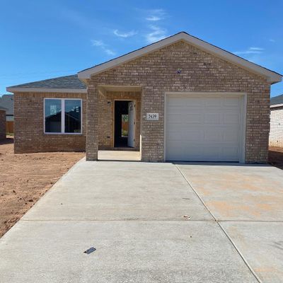 7439 4th, Lubbock, TX 79416