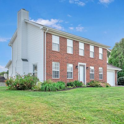 745 Jaywood Dr, Old Hickory, TN 37138