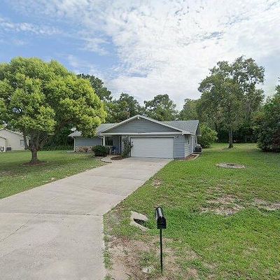 7470 Allen Dr, Weeki Wachee, FL 34613