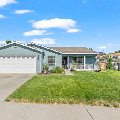 7503 Richey Rd, Yakima, WA 98908