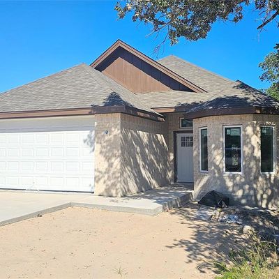 7513 Feather Bay Dr, Brownwood, TX 76801