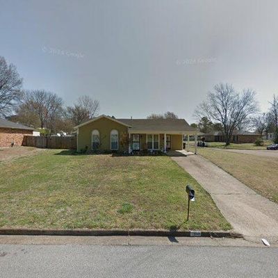 7590 Amhurst Dr, Southaven, MS 38671