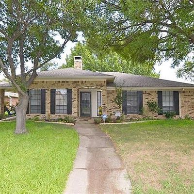 7605 Salzburg Dr, Rowlett, TX 75089