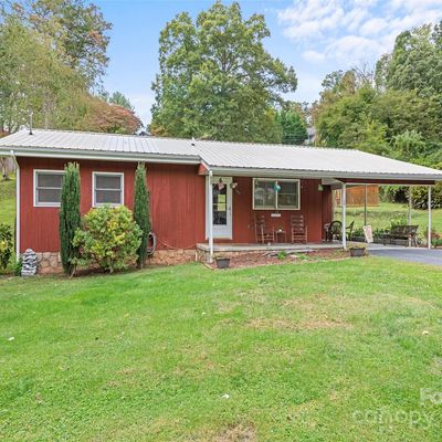 769 East St, Waynesville, NC 28786