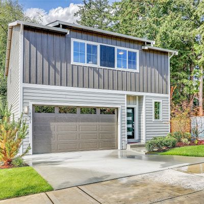 77 Ne Shadowhawk Ln, Bremerton, WA 98311