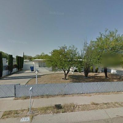 7702 E Lakeside Dr, Tucson, AZ 85730