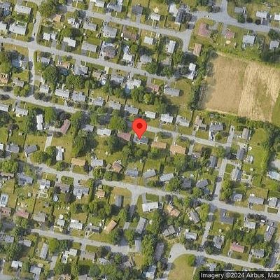 91 Connecticut Ave, Somerset, MA 02726