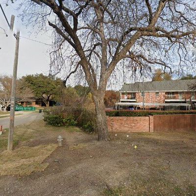 919 Roaring Springs Rd, Fort Worth, TX 76114