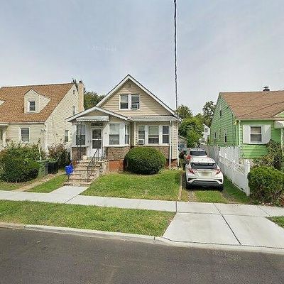 935 Drake Ave, Roselle, NJ 07203