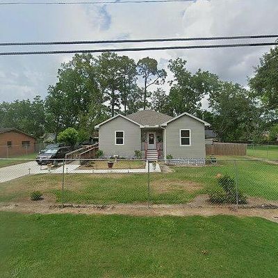 970 Saxe St, Beaumont, TX 77705