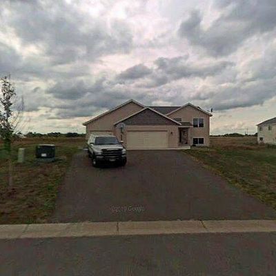 8679 Fairhill Ln, Monticello, MN 55362