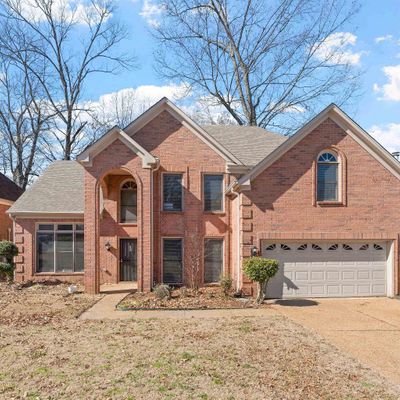 8710 Meadow Green Dr, Cordova, TN 38016