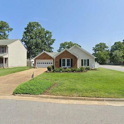 871 Weyanoke Ln, Newport News, VA 23608