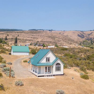 8721 Robbins Rd, Ellensburg, WA 98926