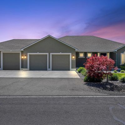 89519 E Summit View Dr, Kennewick, WA 99338