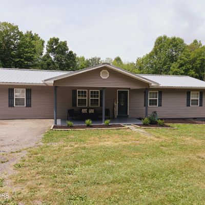 898 Phillips Loop Rd, Helenwood, TN 37755