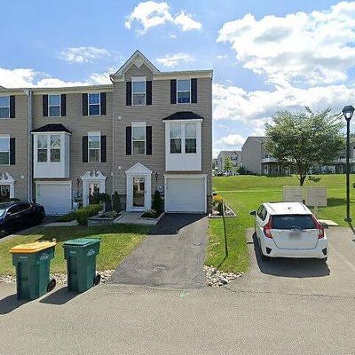 9 Red Rose Ln, Easton, PA 18045