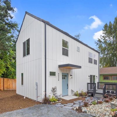 9048 1st Avenue Nw, Seattle, WA 98117