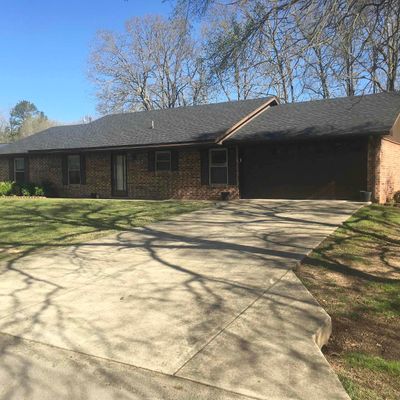 907 Karen Dr, Mena, AR 71953