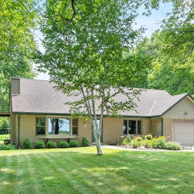 W140 N14220 Country Aire Dr, Germantown, WI 53022