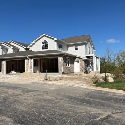 W141 N9978 Seven Pines Way, Germantown, WI 53022